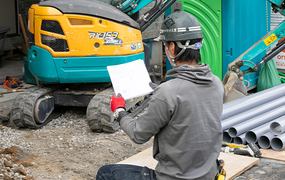 スタッフインタビュー